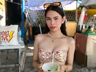YlianaGivenchy video sex pictures